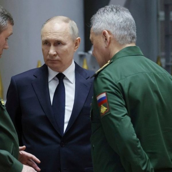 Vladimir Putin, Savunma Bakanı Sergey Şoygu'yu kovdu