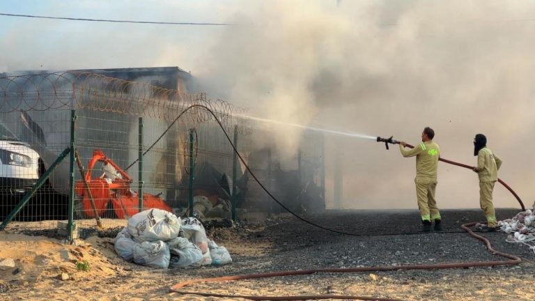 Arnavutköy cankurtaran merkezindeki yangın söndürüldü