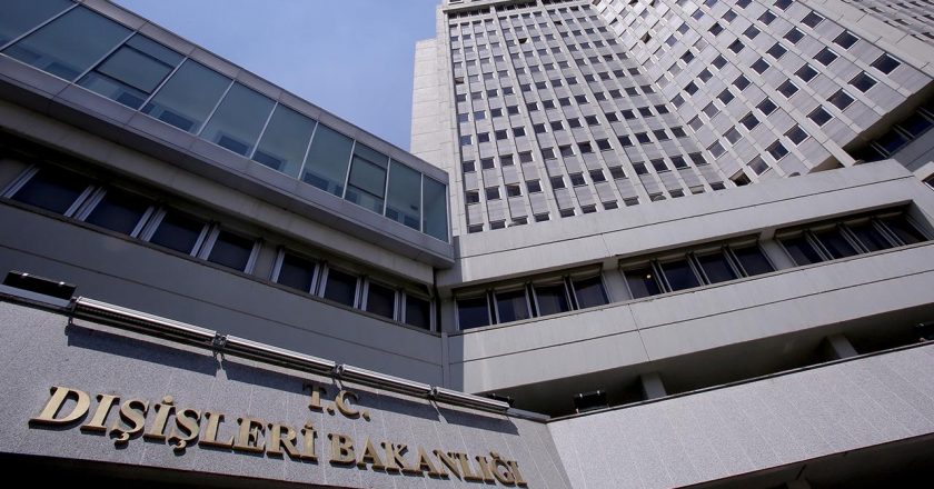 Türkiye’den kuzey meyve salatasında mesajı