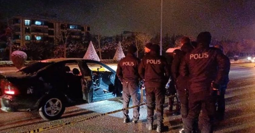 Parklı araç silahla vuruldu! – Türkiye haberlerini kırmak