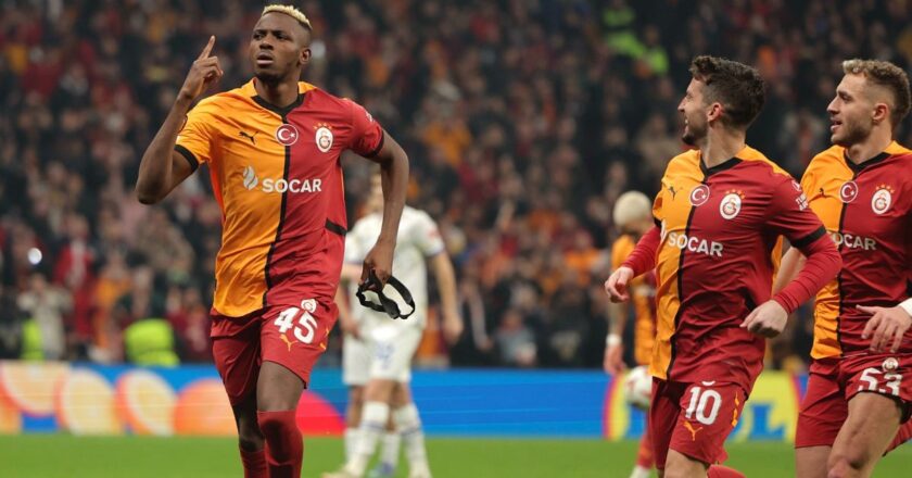 Galatasaray 25. şampiyonluğunu ilan etti, 5. yıldızı takan ilk Türk takımı oldu