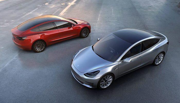 Elon Musk duyurdu! Grok, Tesla’lara geliyor
