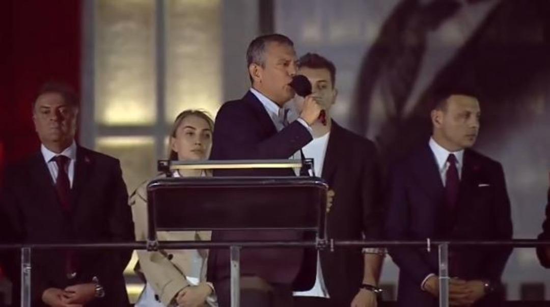 Özgür Özel, CHP'nin Saraçhane etkinliğiyle konuştu: 