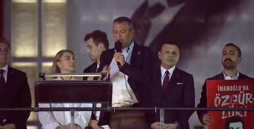 Özgür Özel, CHP'nin Saraçhane etkinliğiyle konuştu: 