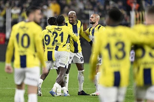 Fenerbahçe’de Portekiz kamp kadrosu belli oldu! 2 isim kadroya alınmadı…