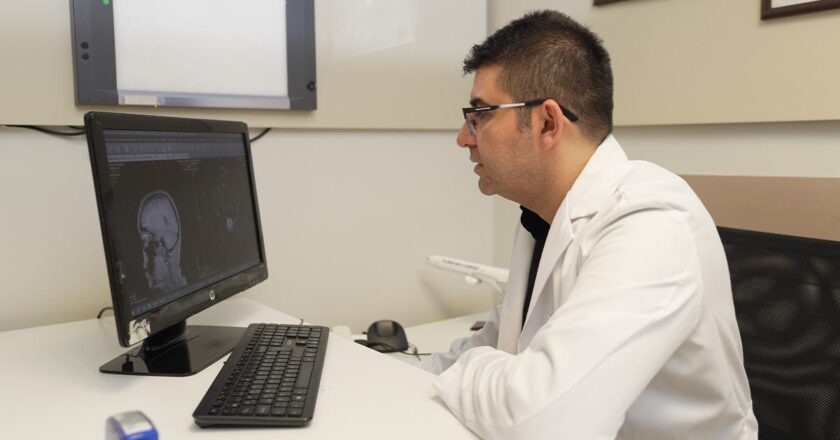 İnme her yaşta görülebilir: İlk 24 saat hayati önem taşıyor