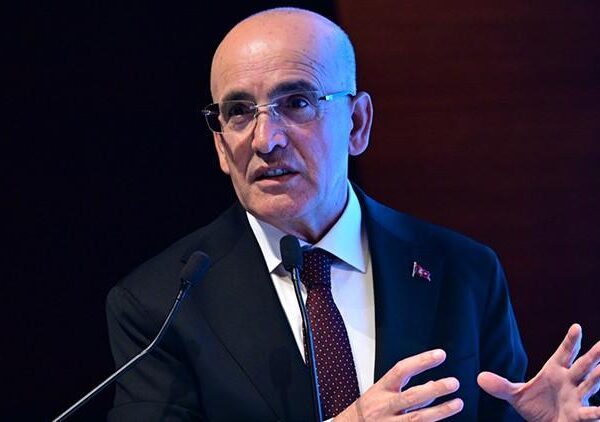 Bakan Şimşek: Doğrudan yatırımlar son on yılın zirvesinde