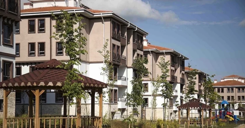 TOKİ’nin hak sahipliği sonuçları tam olarak ne zaman paylaşılacak  ? Toplu Konut İdaresi kura çekimi hangi gün başlayacak, isim listesi yakın zamanda yayınlanacak?